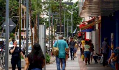 De contas atrasadas a viagem dos sonhos, 13º é alívio financeiro em Campo Grande