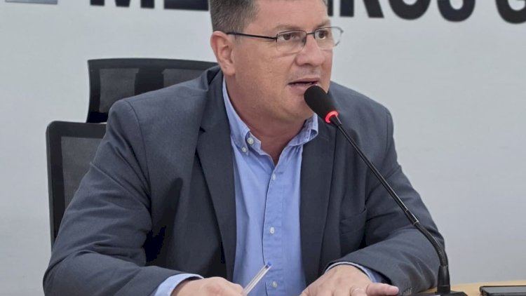 Bira recomenda serviços de recuperação de rede de esgoto na Edu Rocha À Sanesul