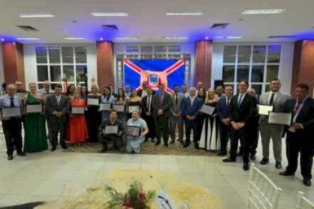 Câmara homenageia 23 personalidades com Título de Cidadão Corumbaense