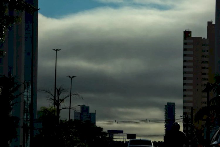 Trégua? Nuvem densa, nimbostratus chama atenção de campo-grandenses nesta quinta